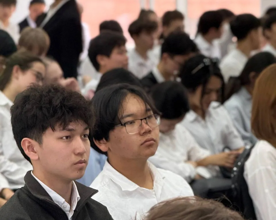 Эксперты Большого Алтая проводят встречи со школьниками Кыргызстана