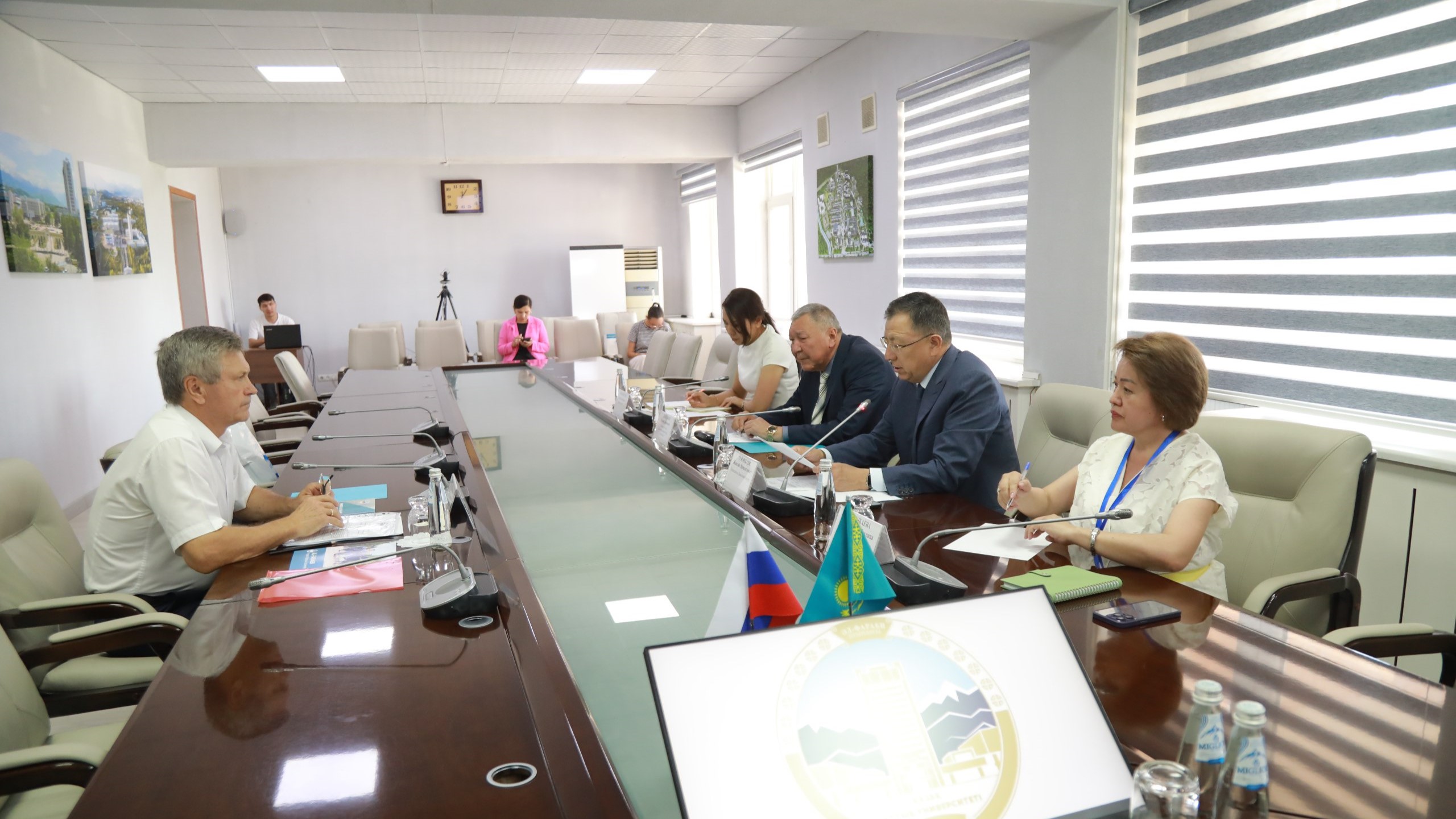 АлтГУ и Национальный университет Казахстана объединят усилия на почве тюркологии 