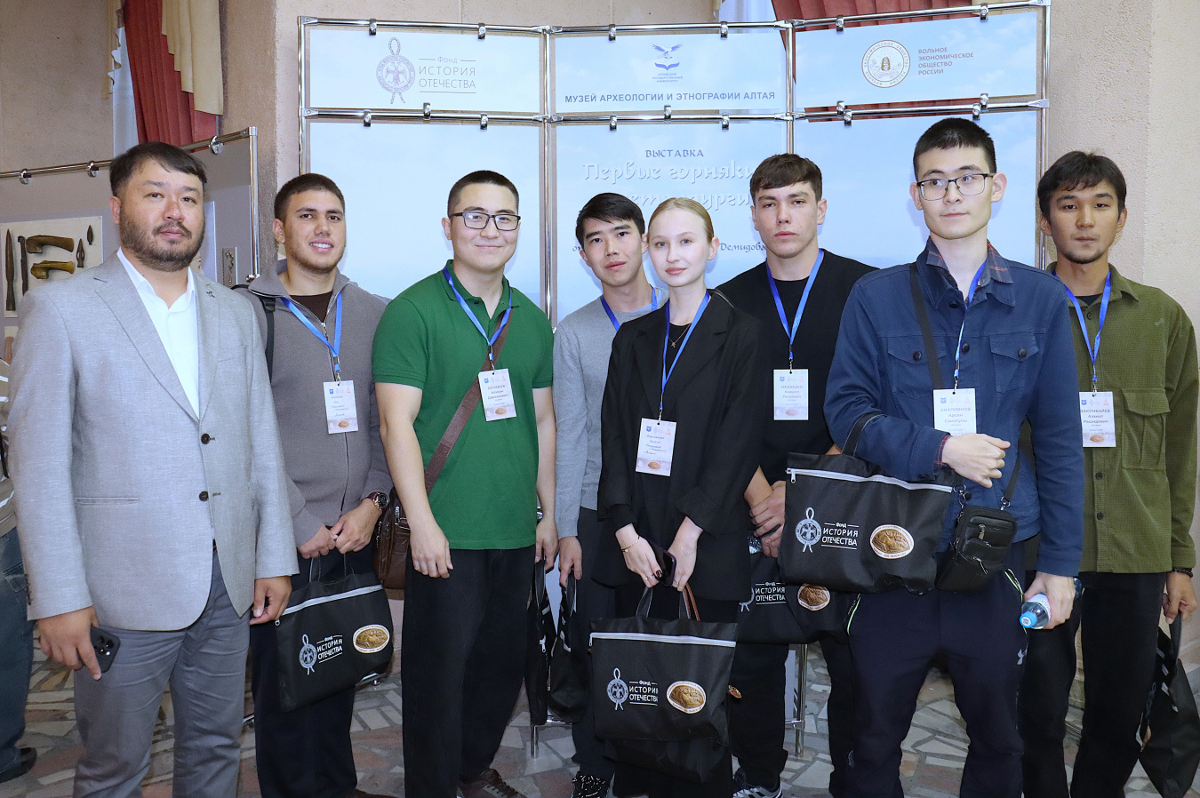 KZ24: Археолого-этнографическая конференция на Алтае объединила ученых Центральной Азии