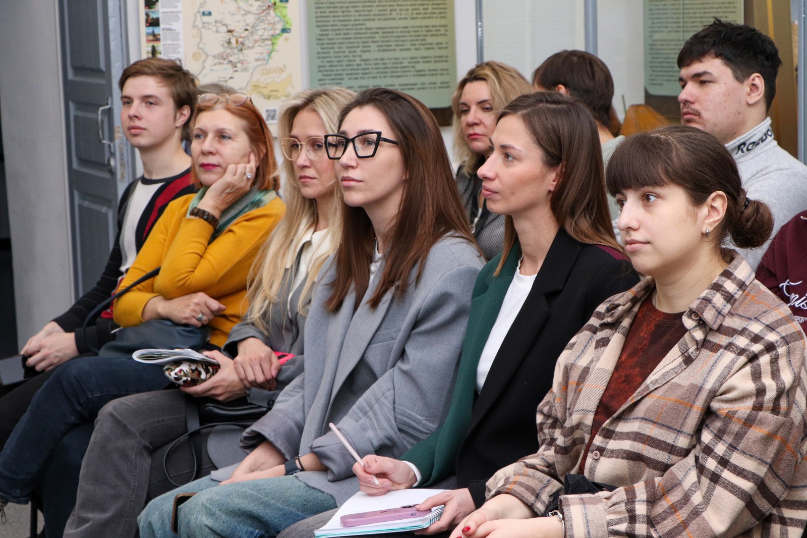 Эксперты Большого Алтая прочитали лекции в Краеведческом музее о традициях, культуре и археологии тюрок