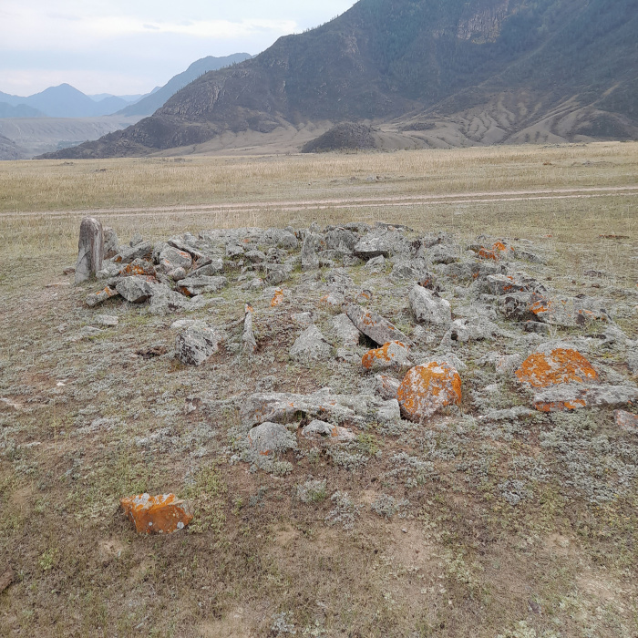 Яломан-VI, погребально-поминальный комплекс