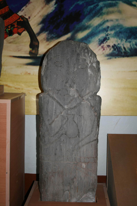 Изваяние тюркского воина