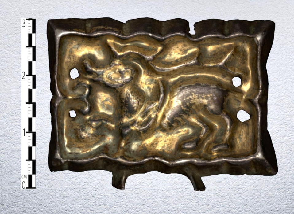 Бляха-накладка с изображением крылатого оленя