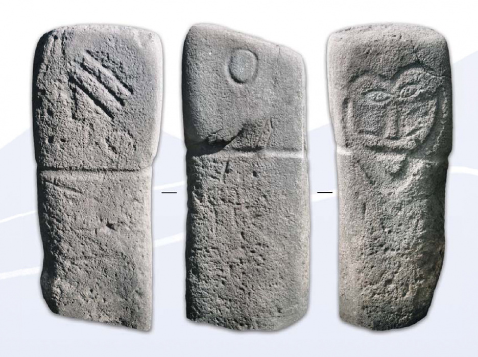 Тюркское лицевое изваяние, выполненное на оленном камне