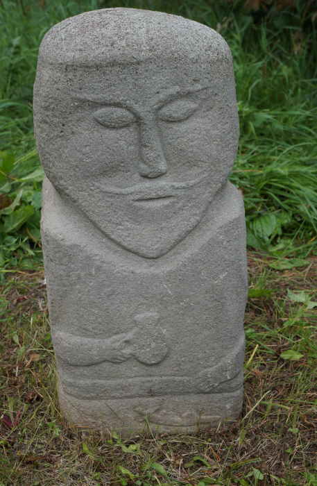 Изваяние тюркского воина