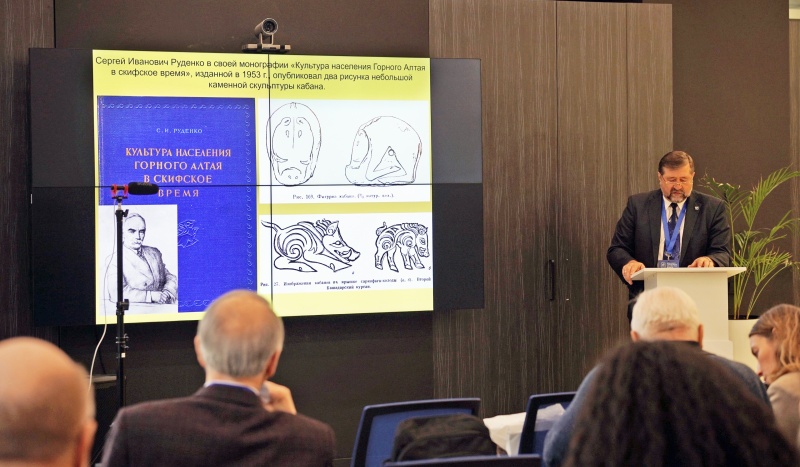 Археологи АлтГУ представили на конференции в Уфе научные доклады в честь выдающего исследователя Сергея Руденко