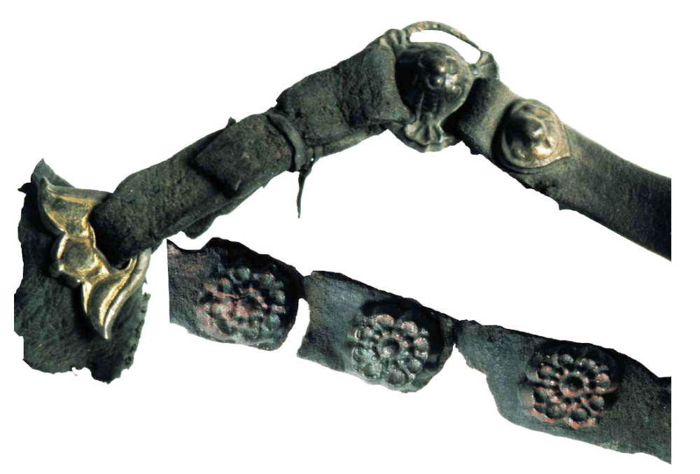 Бляха-накладка крыловидная