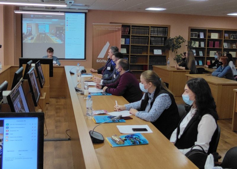 Аналитическая сессия «Информационно-коммуникационные среды современного тюркоязычного мира. Алтайский барометр»