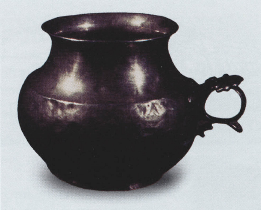 Сосуд кувшиновидный