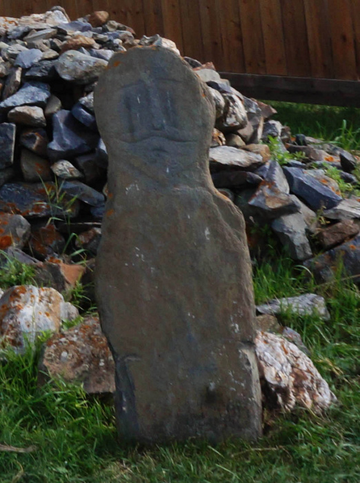 Изваяние мужчины