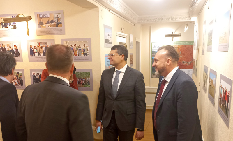 АлтГУ открыл выставку о Большом Алтае в Москве и продолжит сотрудничать с ведущими научными институтами РАН